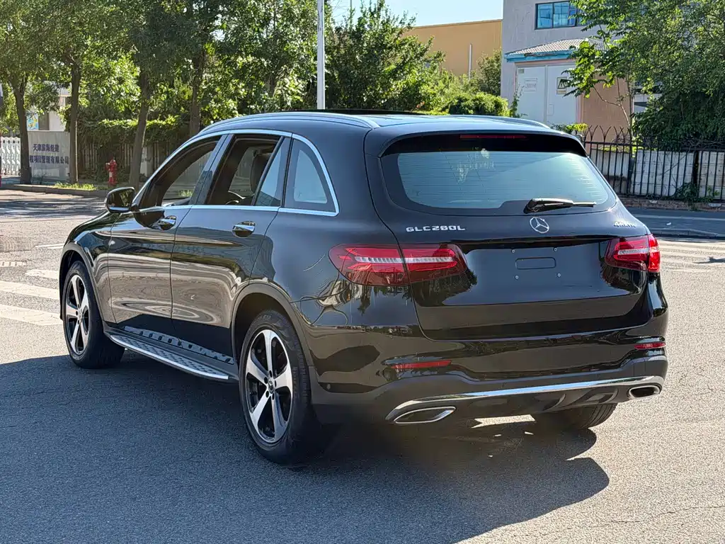 Mercedes-Benz GLC 2019 — фото 11