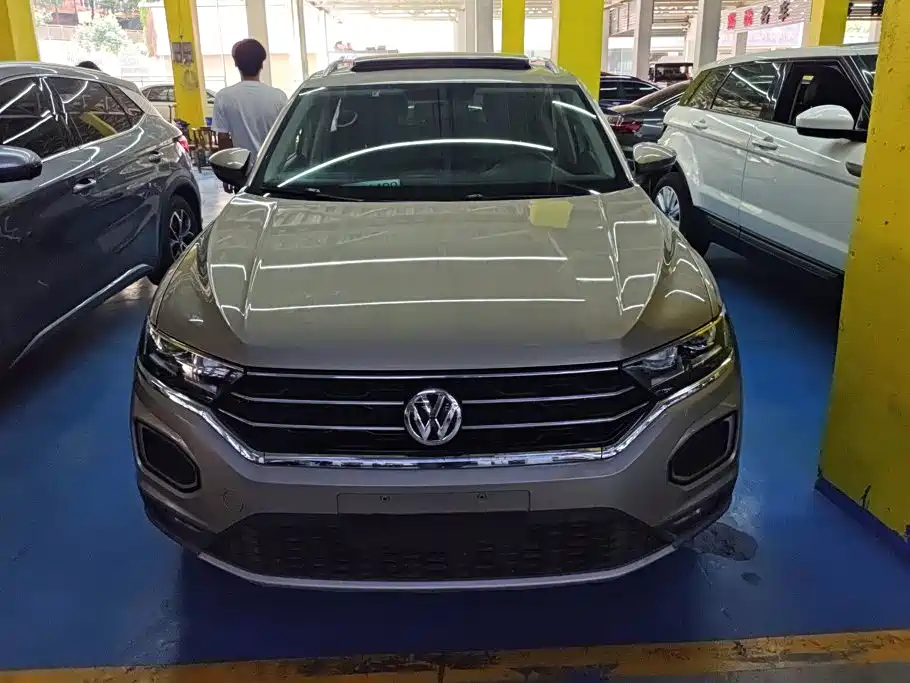 Volkswagen T-Roc 2019 — фото 2