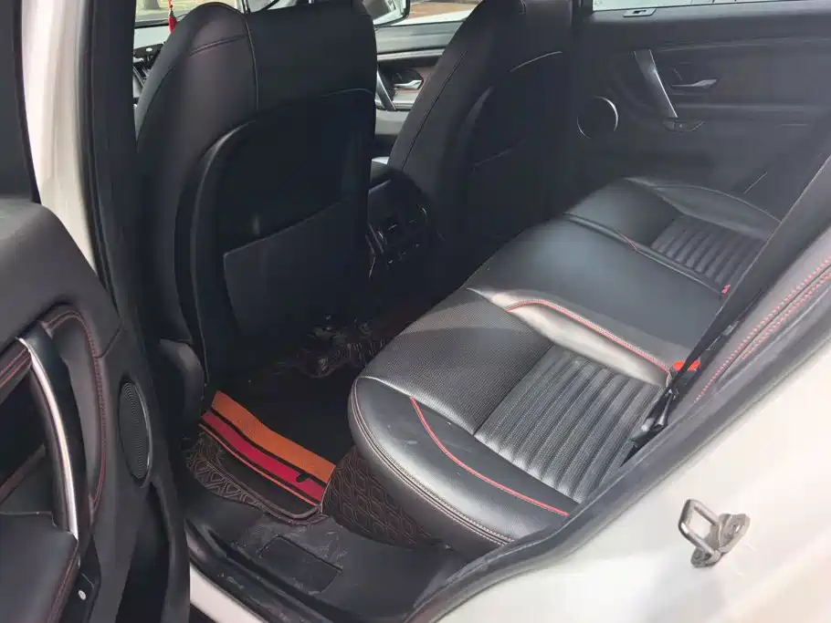 Land Rover Discovery Sport 2020 — фото 11