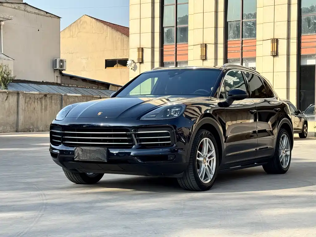 Porsche Cayenne 2019 — фото 1