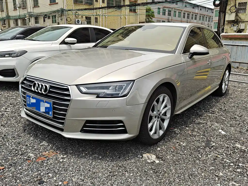 Audi A4L 2018