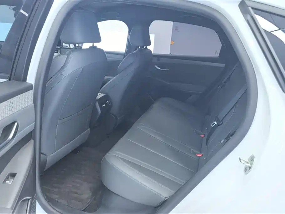 BYD Qin PLUS 2025 — фото 11