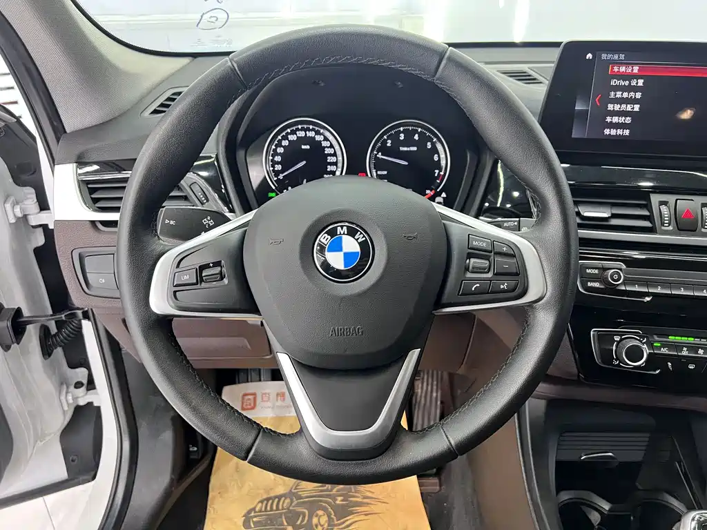 BMW X1 2022 — фото 12