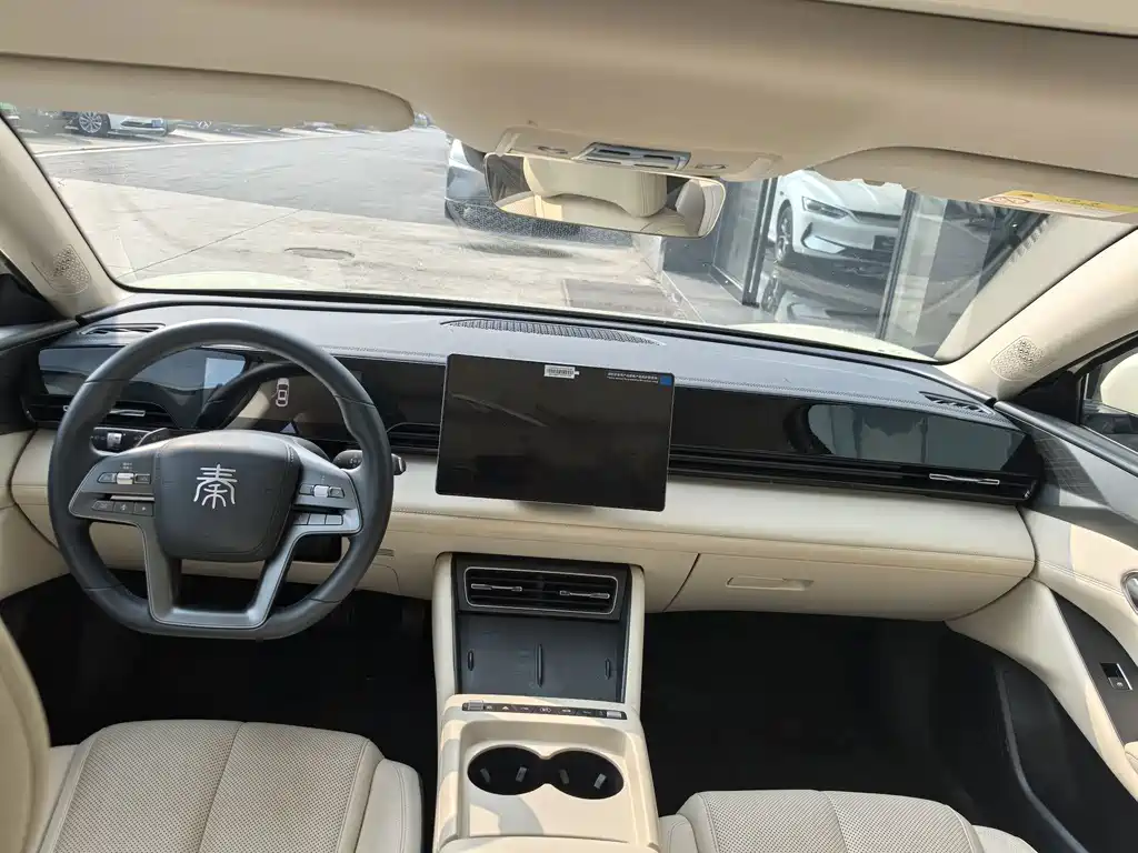 BYD Qin L 2025 — фото 6