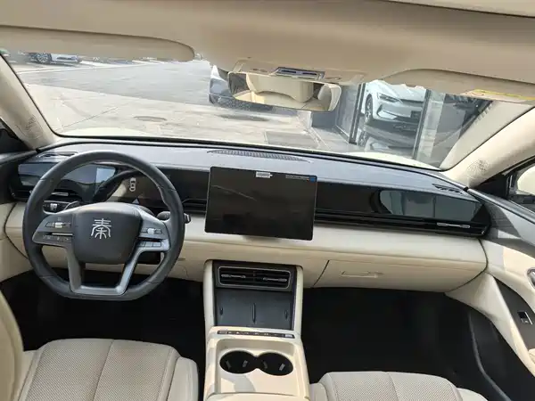 BYD Qin L 2025