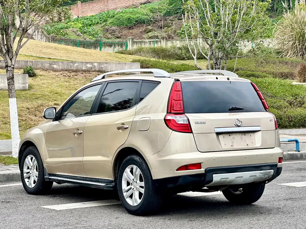 Geely GX7 2014 — фото 9