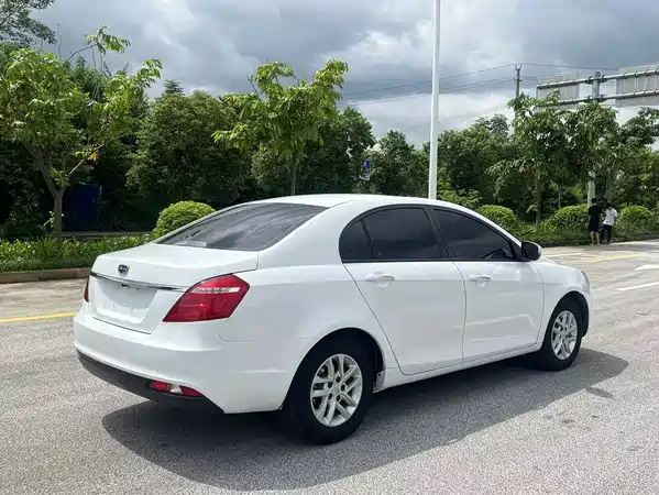 Geely Emgrand 2017