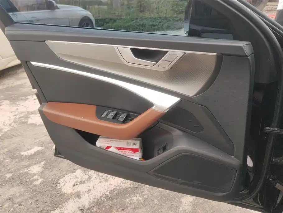 Audi A6L 2023