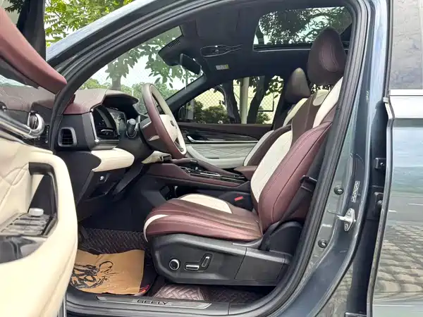 Geely Xingyue L 2023