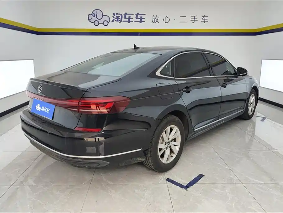 Volkswagen Passat 2025