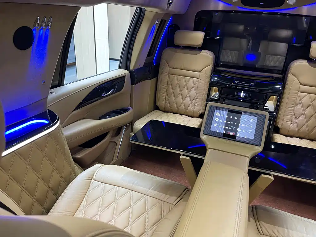 Cadillac Escalade 2016 — фото 10