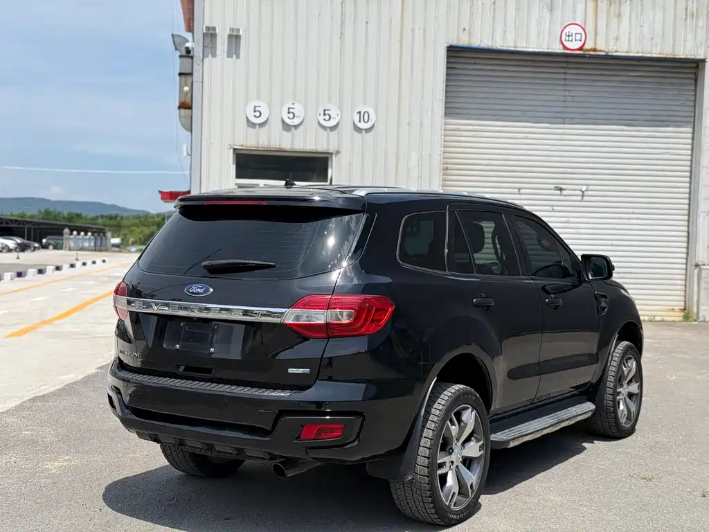 Ford Everest 2016