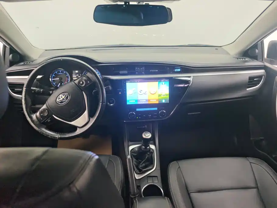 Toyota Corolla 2016 — фото 12