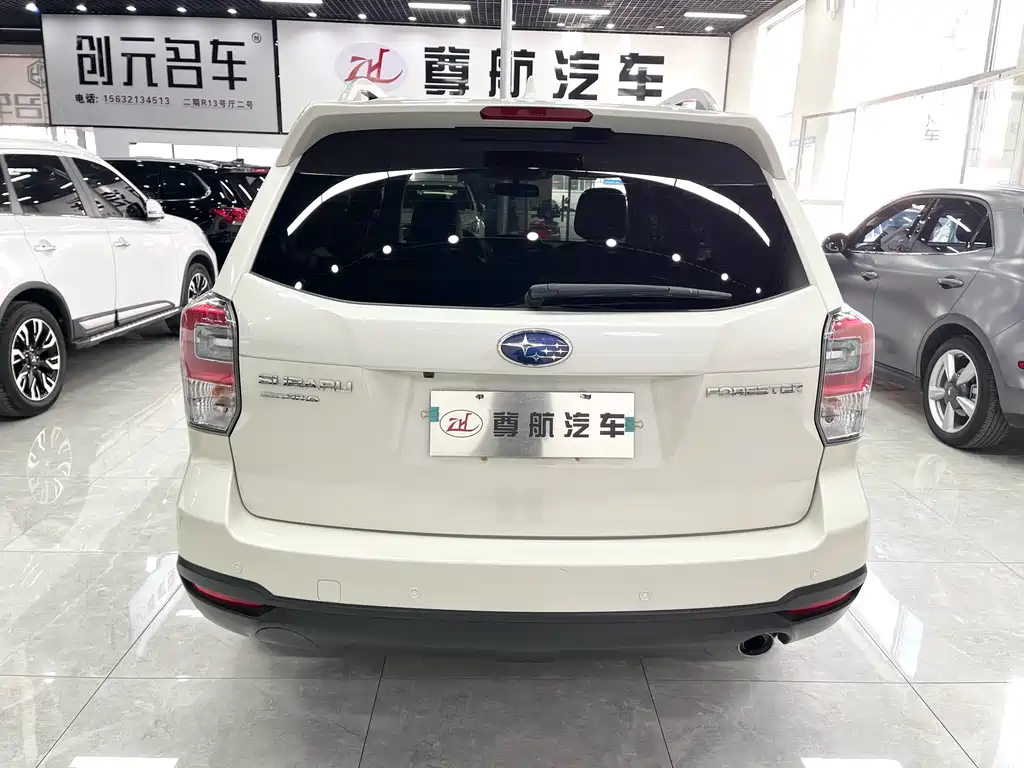 Subaru Forester 2017 — фото 7