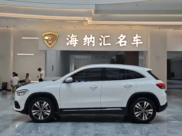 Mercedes-Benz GLA 2023