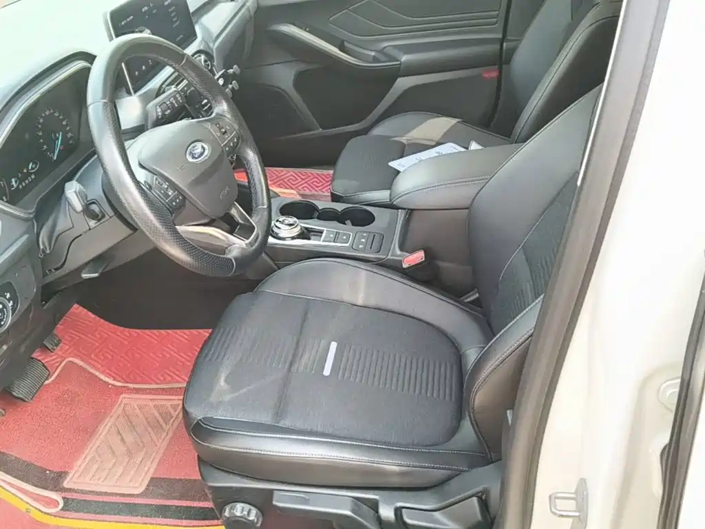 Ford Fox Active 2020 — фото 15