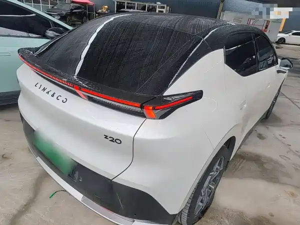 Lynk & Co Z20 2025