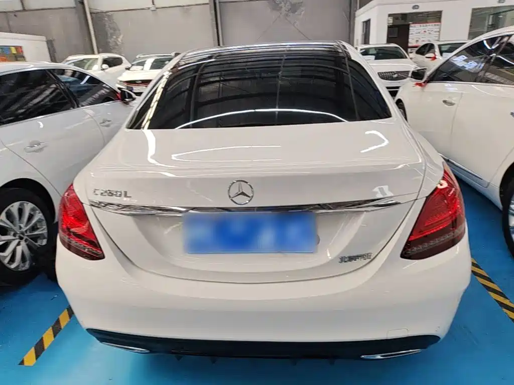 Mercedes-Benz C-Class 2021