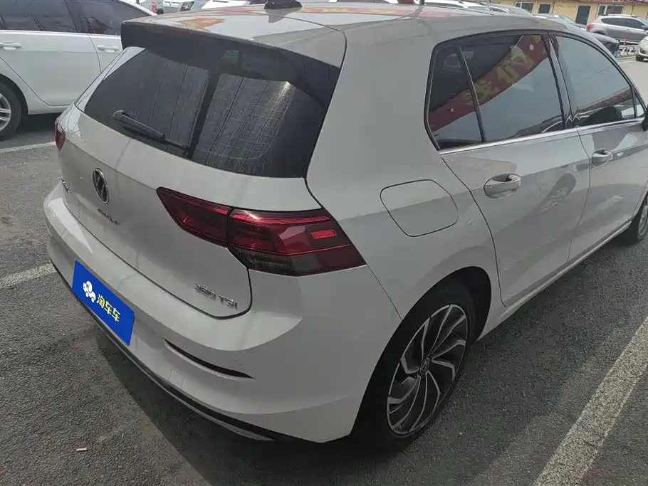 Volkswagen Golf 2022