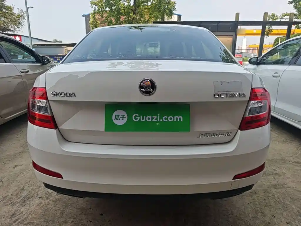 Skoda Octavia 2017 — фото 6