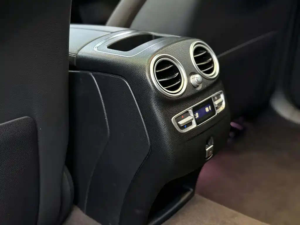 Mercedes-Benz GLC 2022 — фото 16