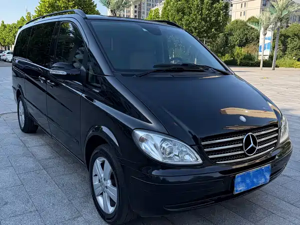 Mercedes-Benz Viano 2011