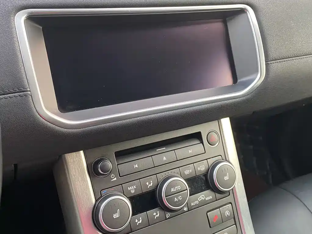 Land Rover Evoque 2016 — фото 25