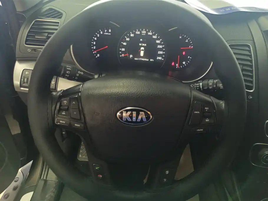 Kia Sorento 2014 — фото 15