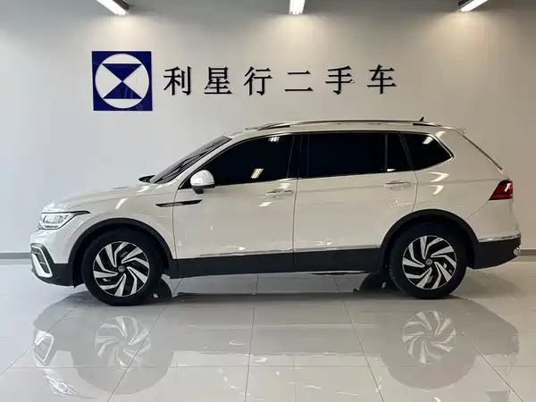 Volkswagen Tiguan L 2022