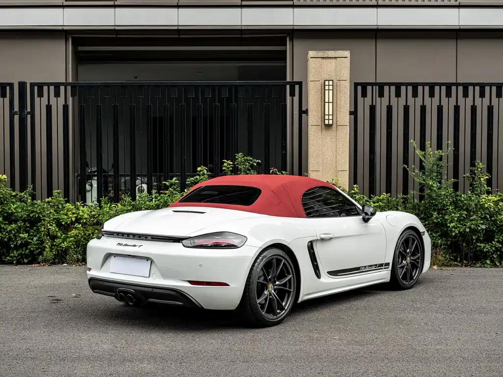 Porsche 718 2023 — фото 6