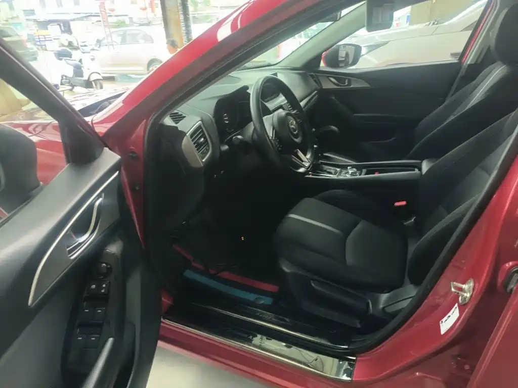 Mazda 3 Angkesela 2018 — фото 16