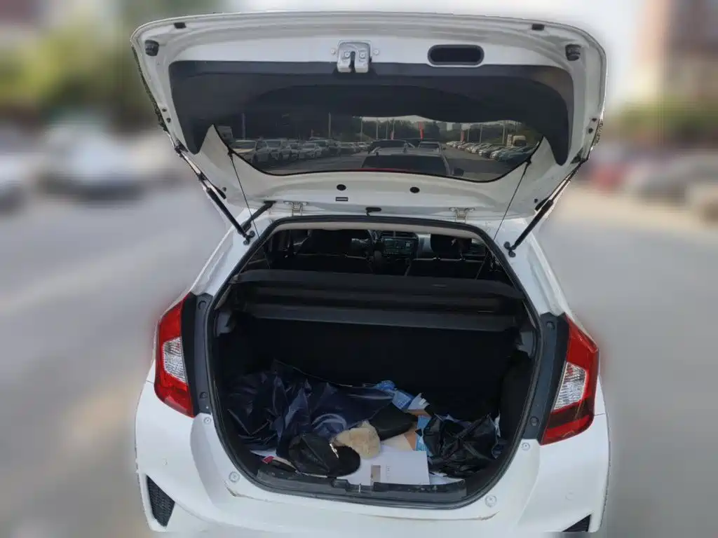 Honda Fit 2017 — фото 10