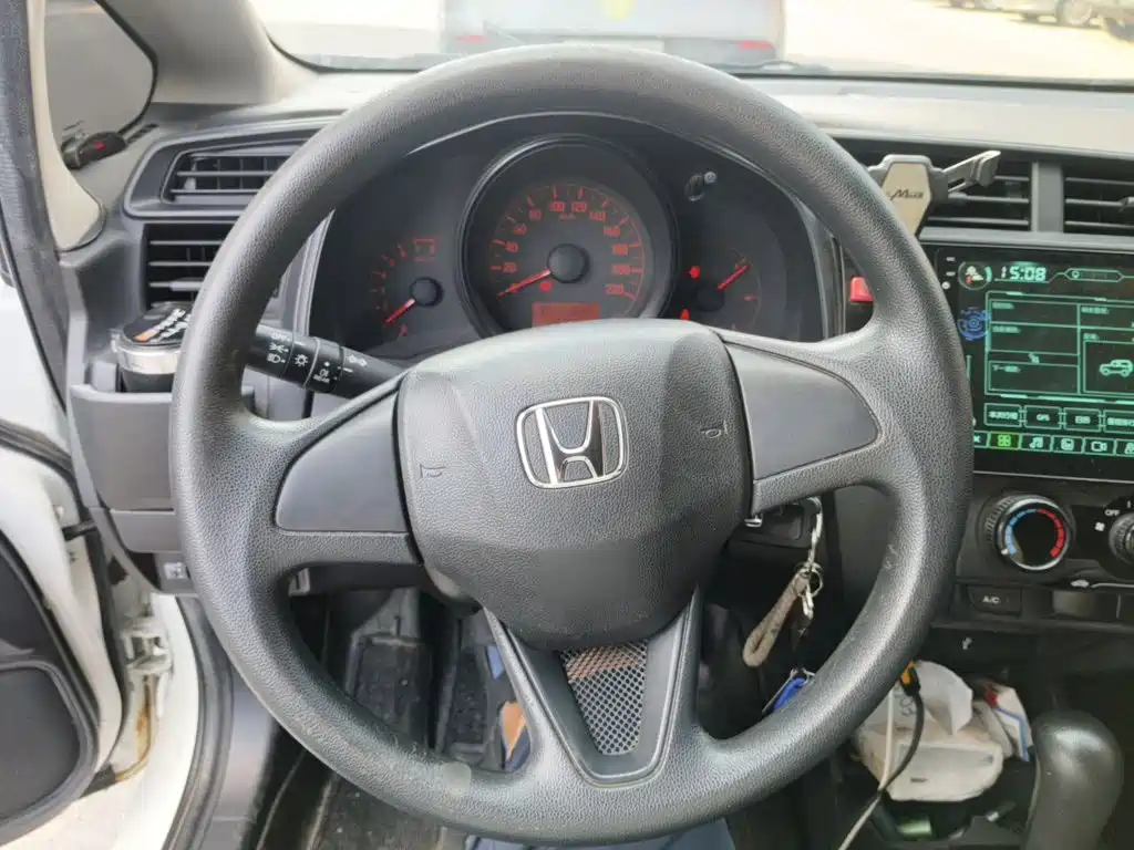 Honda Fit 2017 — фото 3