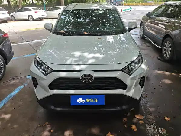 Toyota RAV4 2024