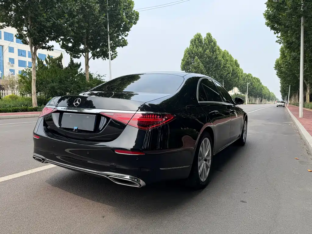 Mercedes-Benz S-Class 2022