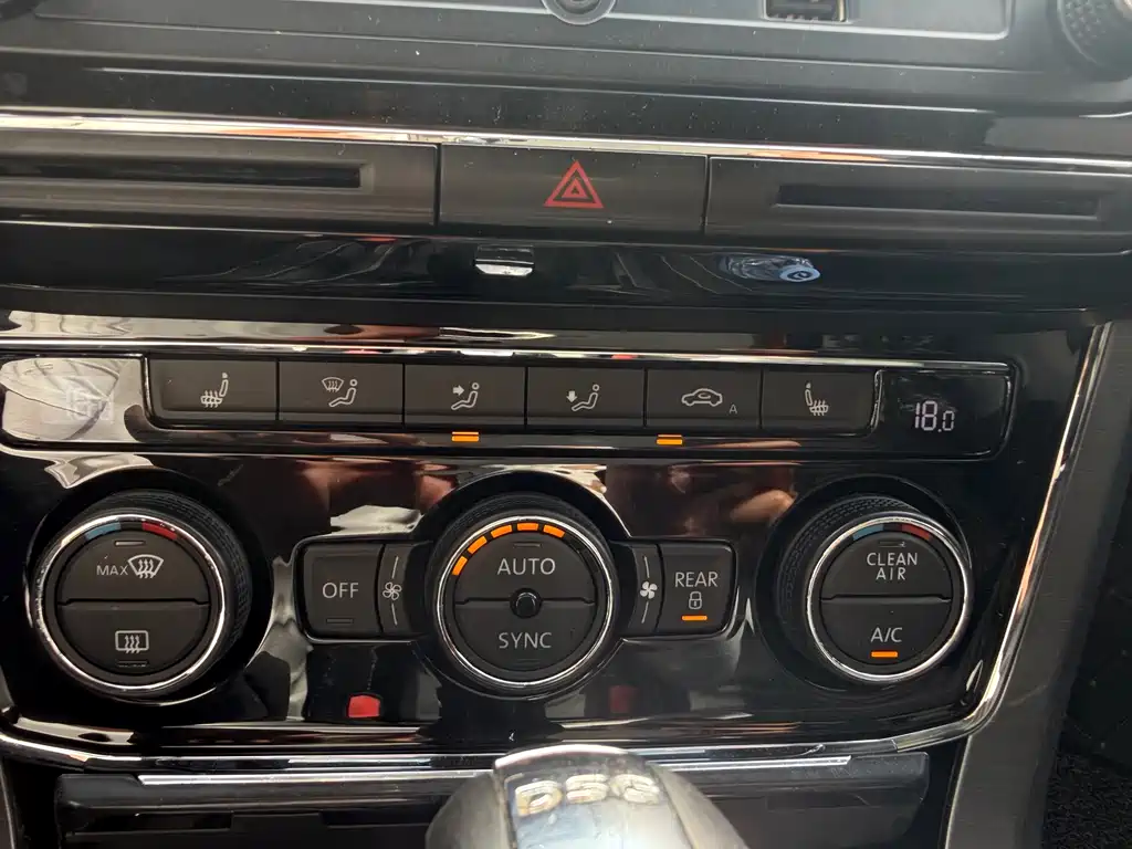 Volkswagen Passat 2018 — фото 10
