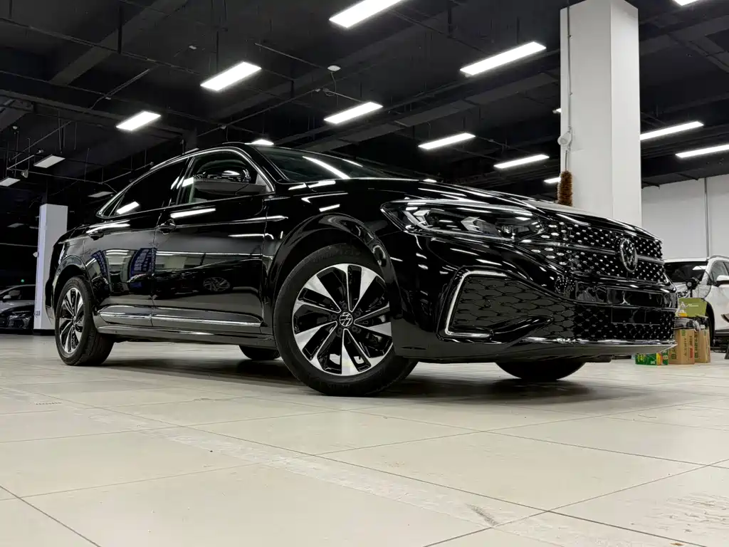 Volkswagen Passat 2022