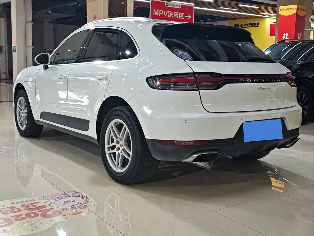 Porsche Macan 2019 — фото 22