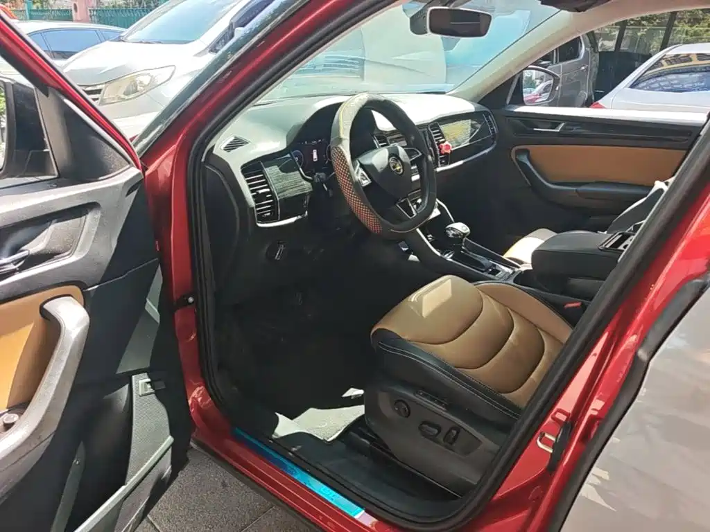 Skoda Kodiak GT 2019 — фото 14