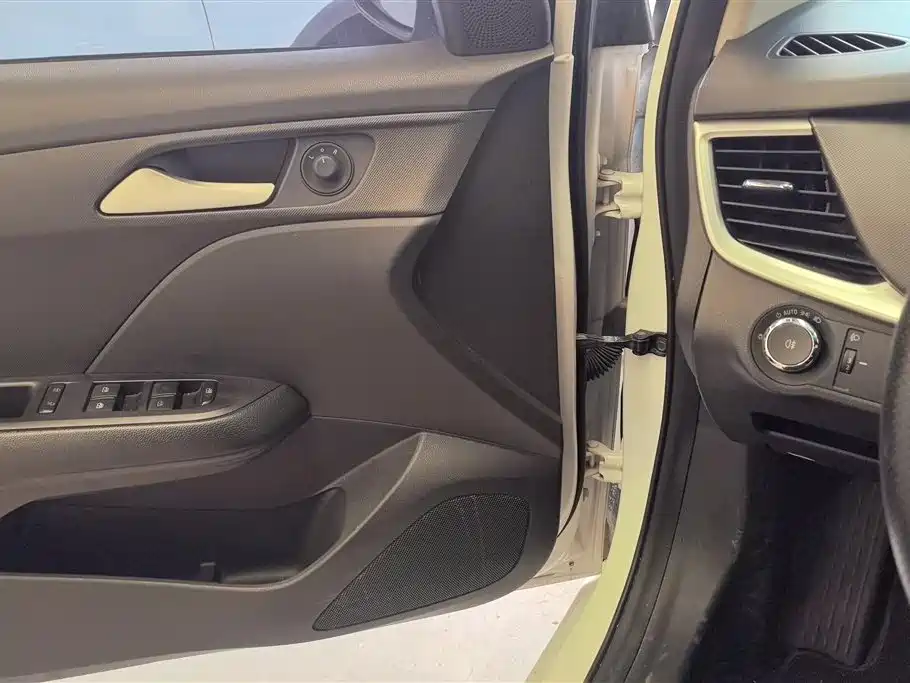 Chevrolet Monza 2020