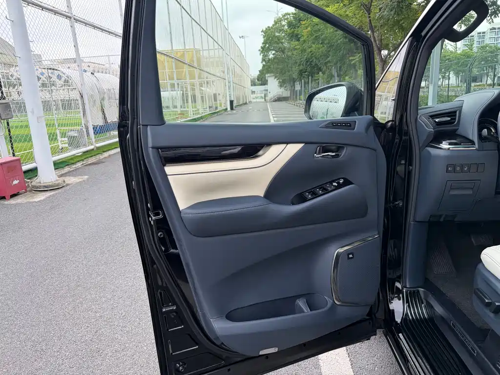 Toyota Wilfa 2021 — фото 11