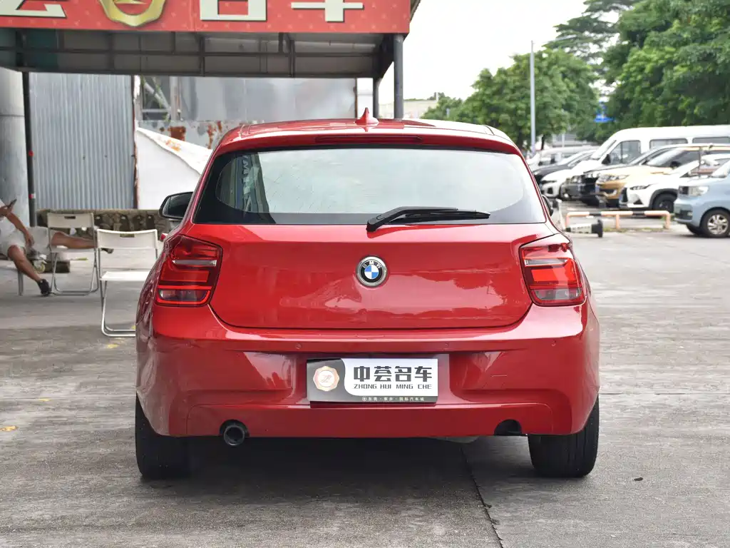 BMW 1 Series 2012 — фото 17