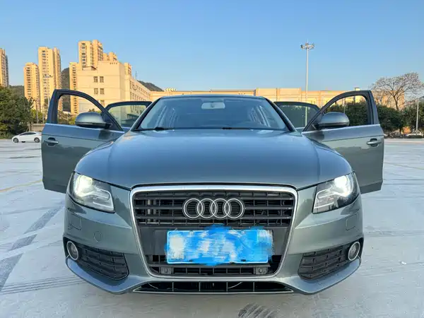 Audi A4L 2012