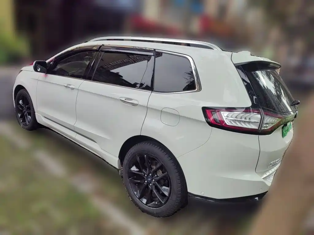 Ford Edge 2015 — фото 4