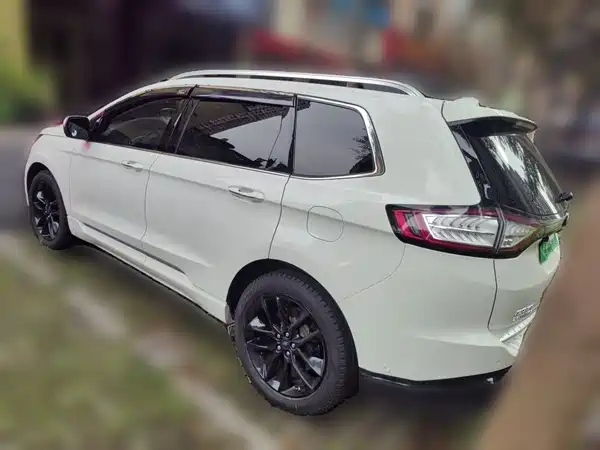 Ford Edge 2015