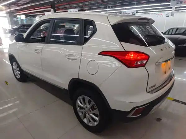 BAIC Senova X35 2016