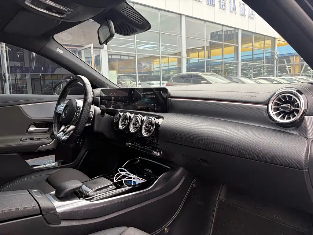 Mercedes-Benz A-Class AMG 2022 — фото 5