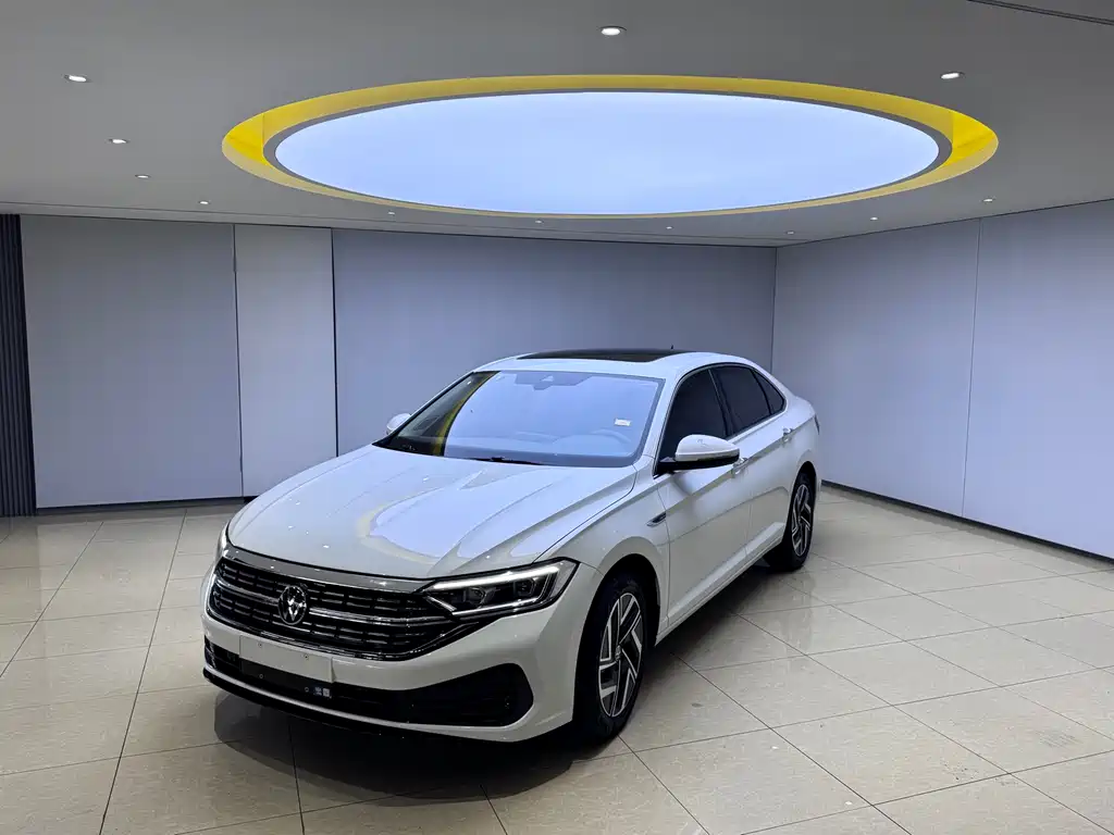 Volkswagen Sagitar 2022