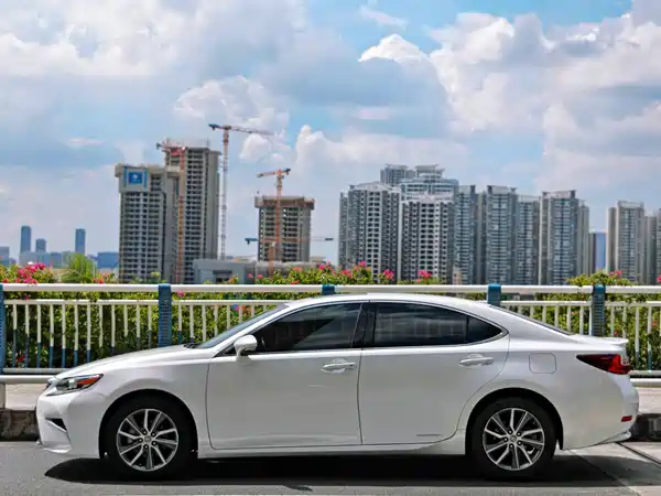 Lexus ES 2017