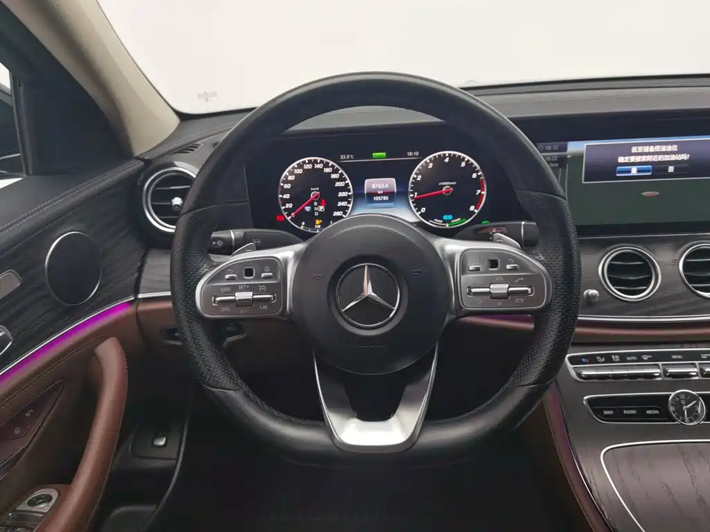 Mercedes-Benz E-Class 2019 — фото 11